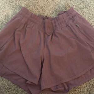 Lululemon short